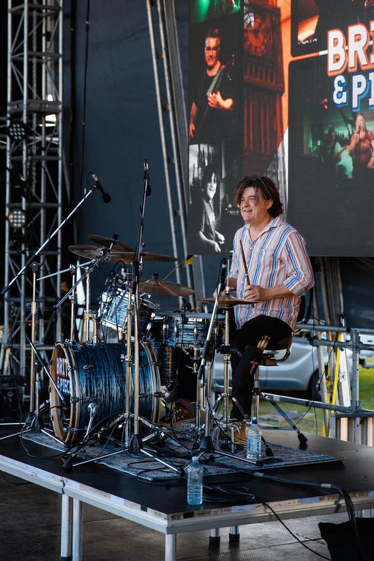 Britpop 90s Tribute band